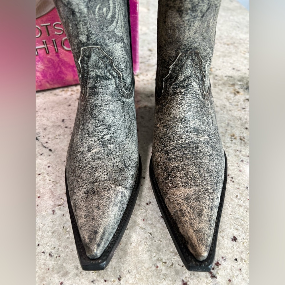 Women's Western Grey Heeled Cowboy Boots “NEW in BOX” - Picture 5 of 10